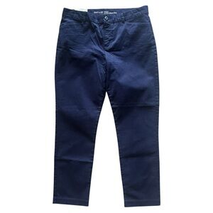 GAP Navy Blue Slim City Khaki Pants Sz 8 NWT Classic Wardrobe Essential